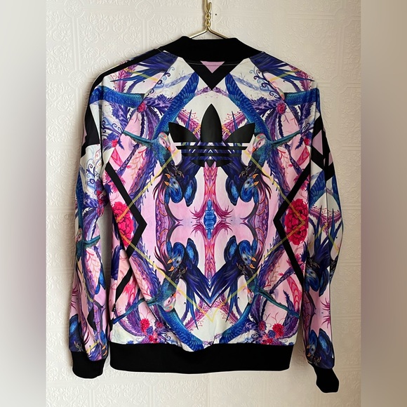 Adidas jacket - Picture 1 of 4